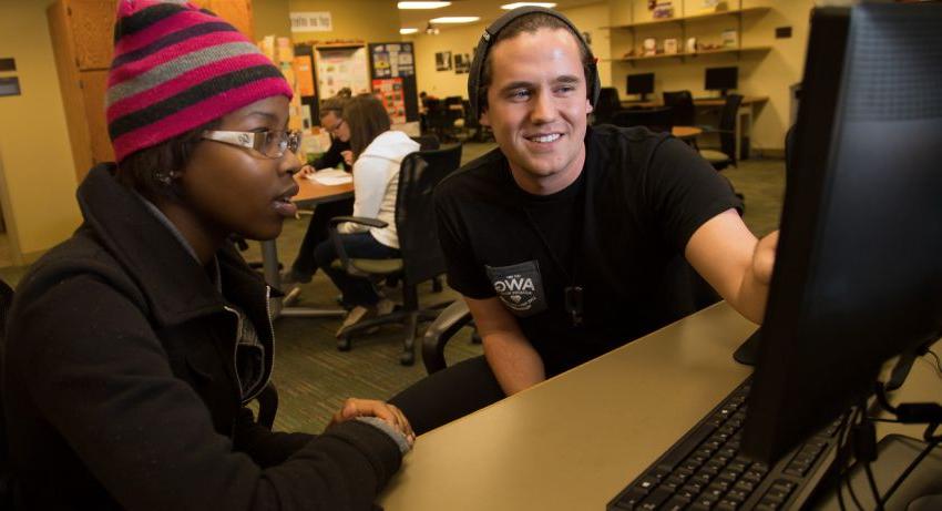 students in the writing center